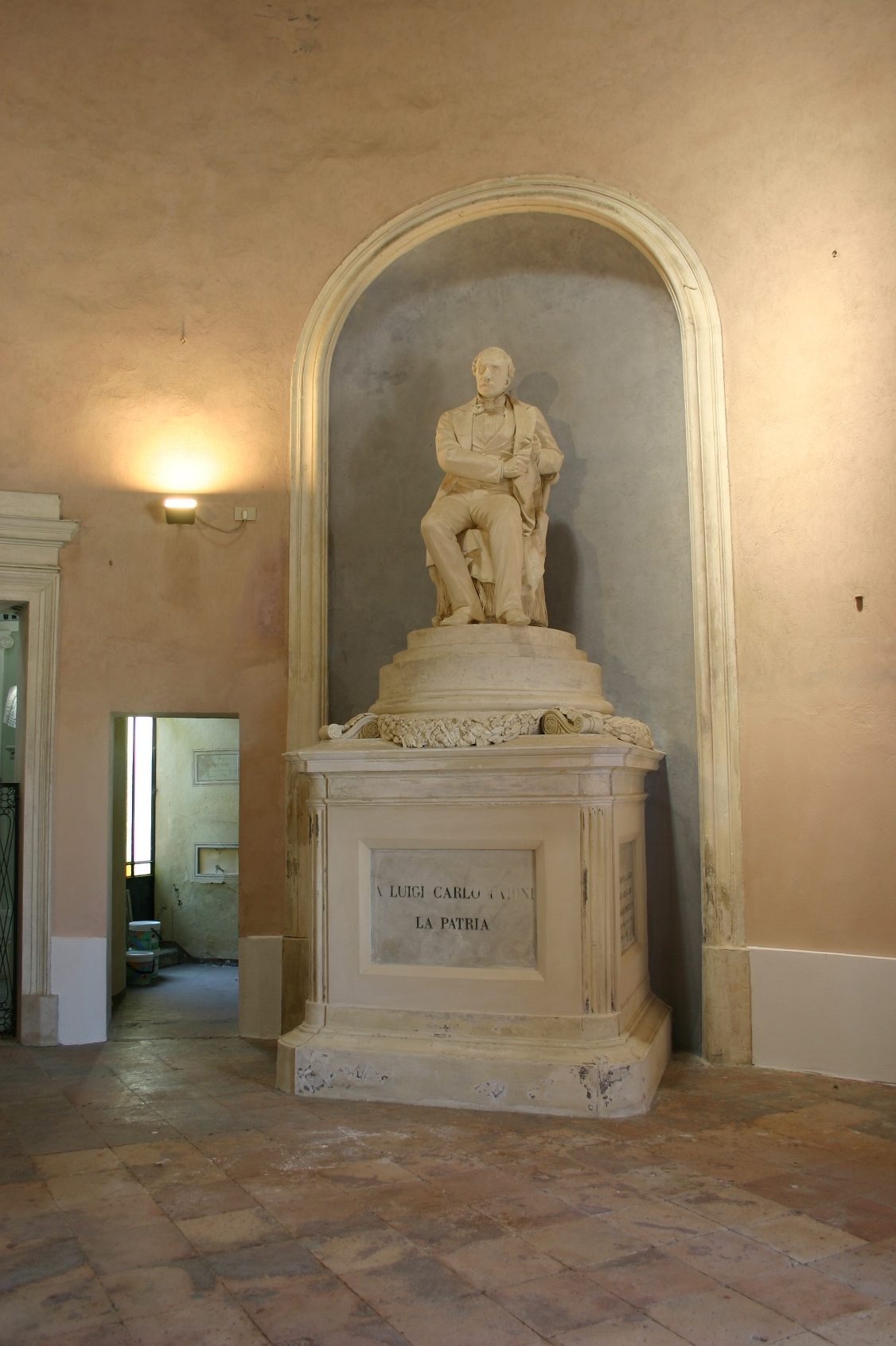 Luigi Carlo Farini's monument (plaster model), Cemetery's famedio, Russi, Italy - 02.JPG